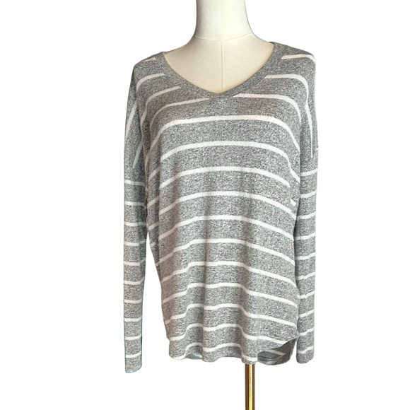 Korye Gray Striped long sleeve high low tunic sweater Women's Top - s - Picture 1 of 6